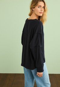 Next LONG SLEEVE SEAM DETAIL TEXTURE STANDARD - Strickpullover - navy blue