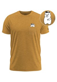 Kurzärmliges, goldgelbes T-Shirt aus strukturiertem Stoff, mit einer Tasche, die ein Cartoon-Bärenmotiv in Weiß und Schwarz zeigt.