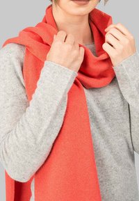 Dalle Piane Cashmere BLEND - Sjal / Tørklæder - corallo