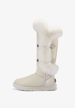 Australia Luxe Collective, NORDIC TALL SATIN - Bottes de neige - cream
