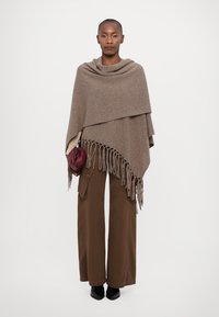 Weekend Max Mara POMPOSA - Cape - castagno