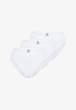 Białe bawełniane majtki w opakowaniu trzech sztuk, charakteryzujące się gładką fakturą i elastycznym pasem, zaprojektowane z myślą o codziennym komforcie i dopasowaniu.
