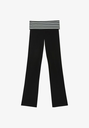 Stradivarius, TURN-DOWN WAIST BELL BOTTOM LEGGINGS - Leggings - Trousers - black