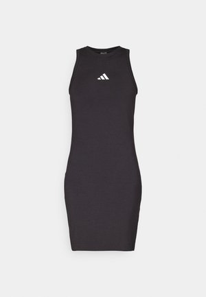 Zwart mouwloos jurk gemaakt van zachte stof. Heeft een fitted vorm en een wit Adidas-logo op de borst. Rechte zoom.