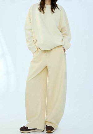 Bershka, Sweatshirt - beige