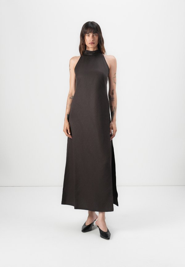 NELA - Maxikleid - dark chocolate