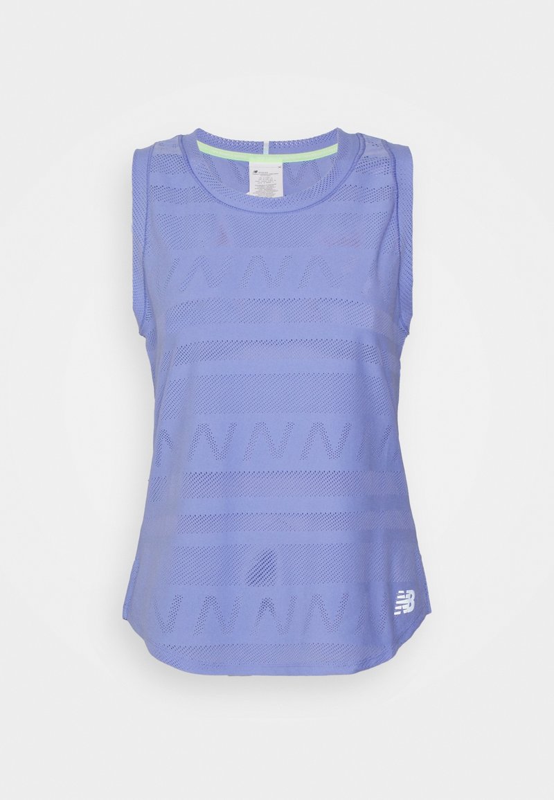 Jasnofioletowy bezrękawnik sportowy z siateczki, w paski, z małym logo na dolnej części.