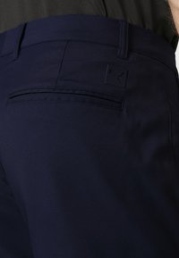 Thumbnail Image 5