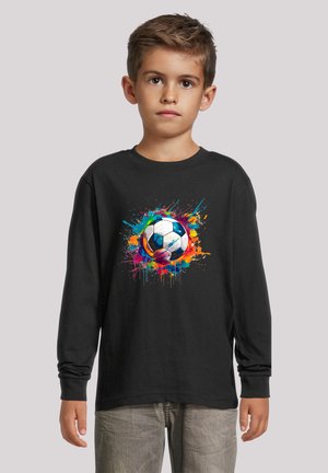 Langärmliges schwarzes T-Shirt mit einem bunten, gesprenkelten Fußball-Graphic in der Mitte. Weiches Material; Rundhalsausschnitt.