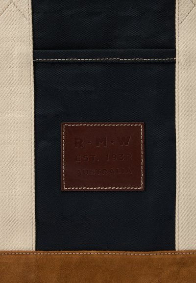 R. M. WILLIAMS TASMAN TOTE UNISEX - Bevásárlótáska - navy tan