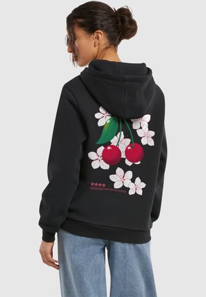 Schwarzer Kapuzenpullover mit einem großen Kirschen- und Blumenmotiv auf der Rückseite. Aus weichem Stoff gefertigt, mit einer Kordelzugkapuze und gerippten Bündchen.