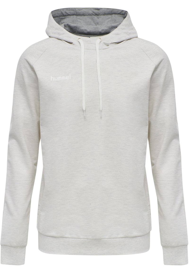 Ljusgrå hoodie gjord av mjukt material, med dragsko i huvan, långa ärmar och en liten vit logotyp på bröstet.