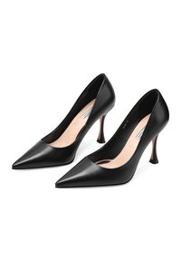 Décolleté nere in pelle con punta affusolata e un design elegante; dotate di tacco a stiletto e rivestimento interno nudo.