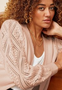 Love & Roses Adīta jaka - pink