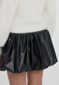 Terranova BALLOON - Minigonna - var nero