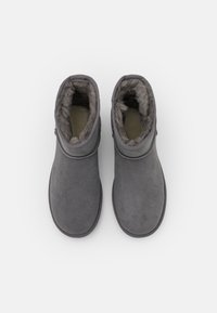 UGG CLASSIC MINI UNISEX - Botas para la nieve - dark grey