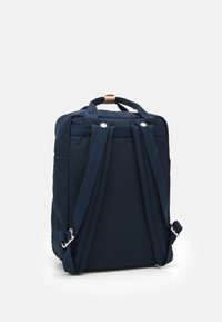 Doughnut MACAROON BACKPACK UNISEX - Dnevni ruksak - nautical/almond