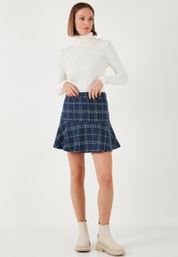 LELA REGULAR FIT - Minigonna - indigo