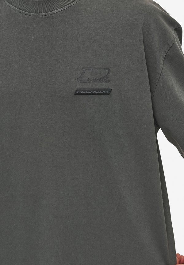 HAWKINS OVERSIZED TEE - Print T-shirt - vintage anthracite4