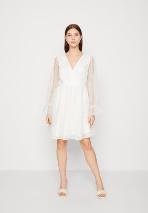 YASSANDIE DRESS CELEB - Koktejlové šaty / šaty na párty - star white