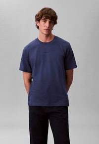 Niet geselecteerd, dark blue