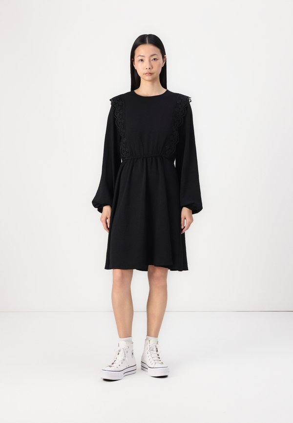 ONLMETTE TAPE DRESS - Day dress