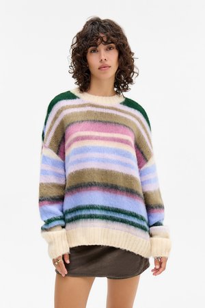 Maglione lavorato a maglia multicolore caratterizzato da righe orizzontali in verde, rosa, beige e blu. Vestibilità ampia con polsi e orlo a costine.