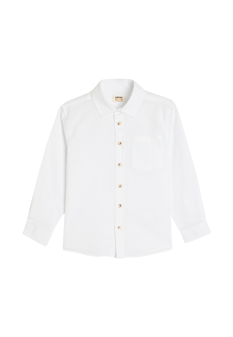 Witte langekraagshirt met knoopsluiting aan de voorkant, lichte textuur, houten knopen, kraag en een enkele borstzak.