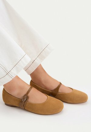 Lasocki, LASOCKI WOMEN'S BALLET FLATS BROWN - Bailarinas con hebilla - brown