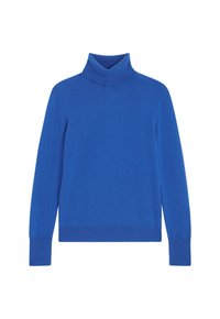 Królewsko-niebieski sweter typu golf w miękkiej dzianinie, z dopasowanym krojem, długimi rękawami i prążkowanymi detalami przy dekolcie oraz mankietach.