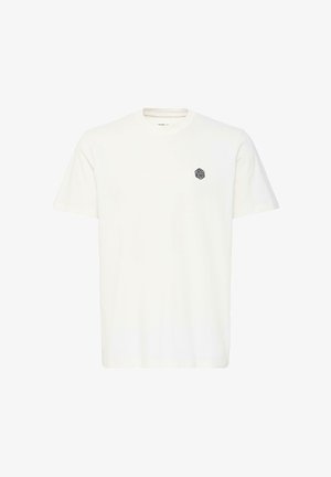 Tricou alb cu mânecă scurtă, fabricat din bumbac, având un mic logo geometric negru pe partea stângă a pieptului. Croială dreaptă și guler rotund.