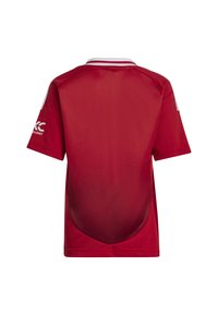 T-shirt de sport rouge à manches courtes, col blanc et accents contrastants aux épaules. Fabriqué en tissu évacuant l'humidité avec un ourlet texturé.