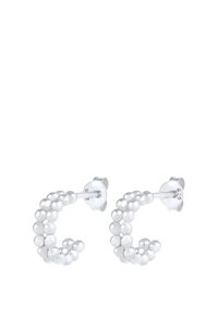 Sølvøreringe i form af hoops med et buet design prydet med små sfæriske detaljer, der viser en poleret overflade og en sikker bagside lukning.