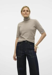 Vero Moda FANTASTIC - T-shirt basic - moon rock