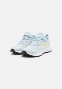 Nike Performance NIKE REVOLUTION 6 (PSV) - Sapatos para corrida em estrada - aura/multi-color/worn blue/university gold