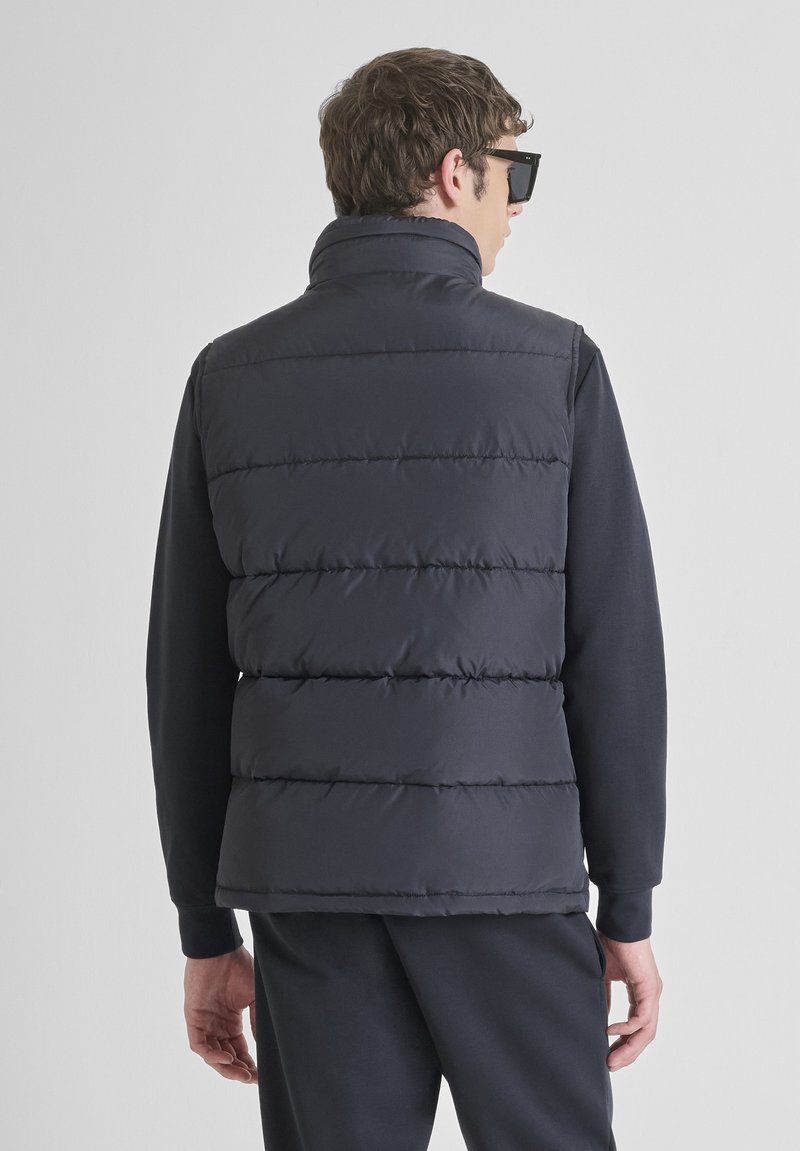 Antony Morato REGULAR FIT IN TECHNO PADDING DUPONT SORONA WITH