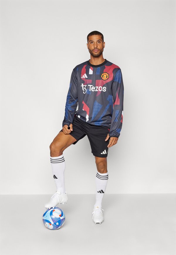 MANCHESTER UNITED PRE MATCH - Club wear4