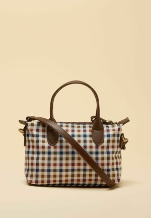 Kleine rechteckige Handtasche mit braunem, blauem und weißem kariertem Muster, braunen Ledergriffen und einem verstellbaren Umhängegurt.