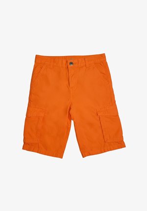 Pantaloncini cargo arancione brillante con bottone frontale, passanti per cintura, tasche laterali e tasche con patta su entrambe le gambe.