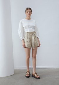Anna Field Bluză cu mânecă lungă - offwhite