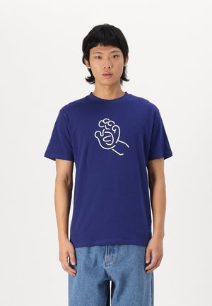 Marineblå bomulds t-shirt med et hvidt grafisk design af en hånd. Kortærmet og med rund hals, i en afslappet pasform.