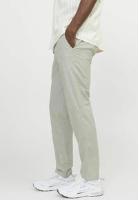 Jack & Jones Chino hlače - light green  light grey