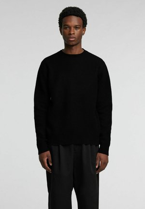 PULLOVER - Strikkegenser - black