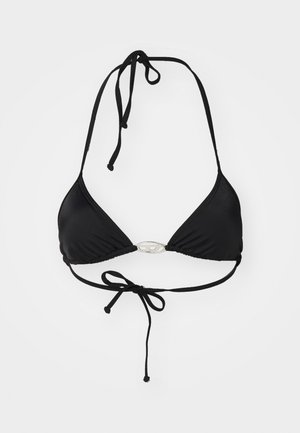 Zwarte bikini-top met driehoekige cups, verstelbare nek- en rugsluitingen. Zilveren accenthardware in het midden. Glad, rekbaar materiaal.