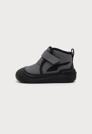 Puma, KITTEN MID V INF - Treenikenkä - cool dark gray/puma black