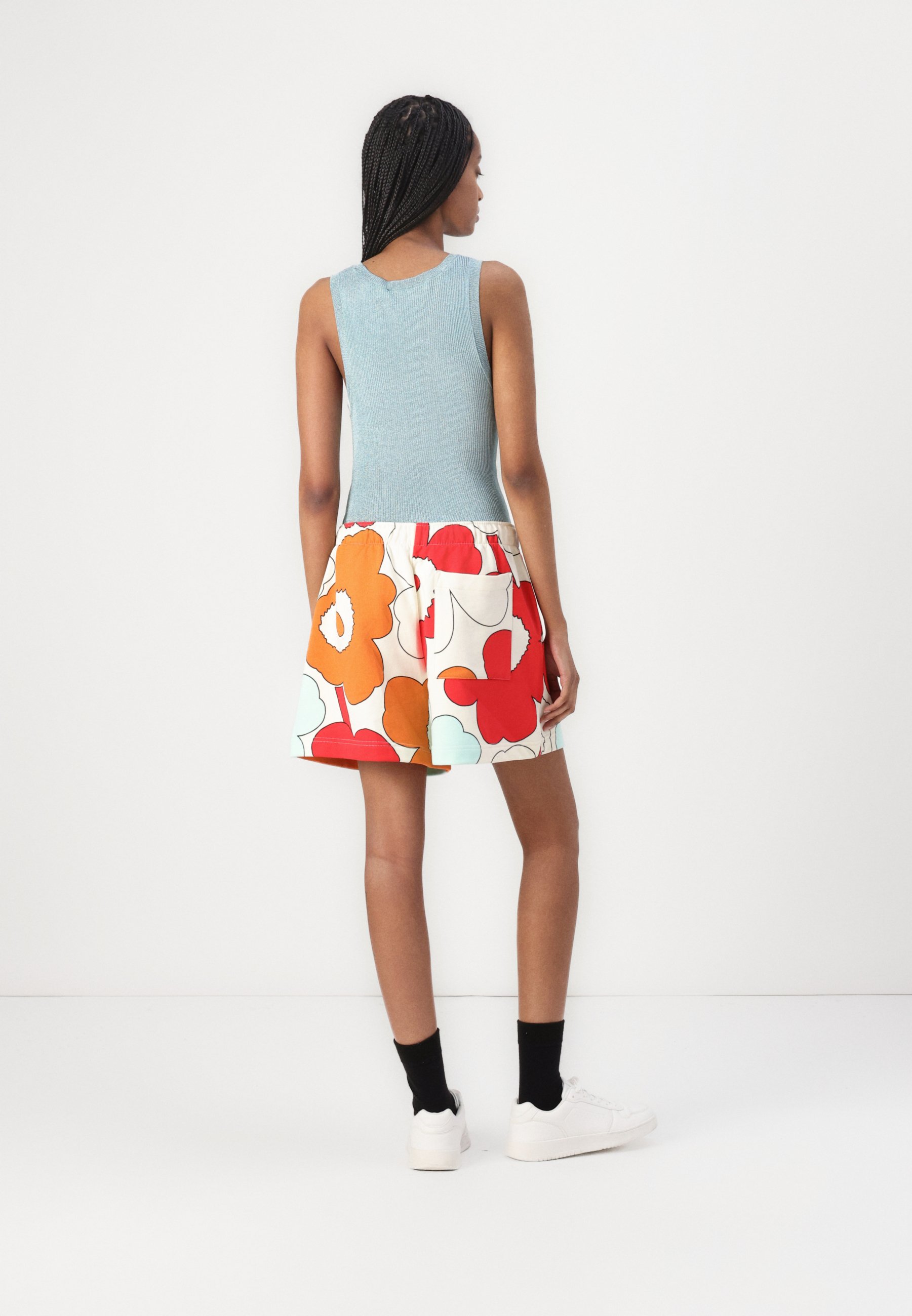 Marimekko MIKSAUS PIIRTO UNIKKO - Shortsit - off white/red