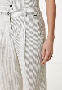 Mexx PINSTRIPE WIDE LEG - Tygbyxor - off white