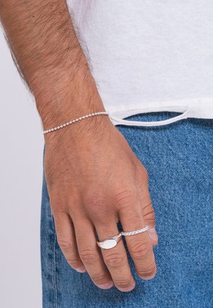 Common Lines, BALL BRACELET - Bracelet - silver-coloured
