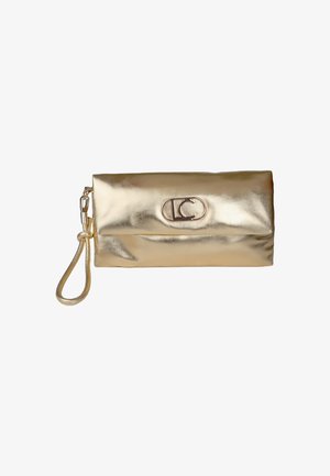 Goldfarbener metallischer Clutch aus glattem Material, mit einem Handgelenkband und einem runden Logo-Akzent auf der Vorderseite. Kompakte, rechteckige Form.