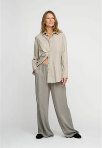 moshi moshi mind GAIA  - Nööpidega pluus - willow gray